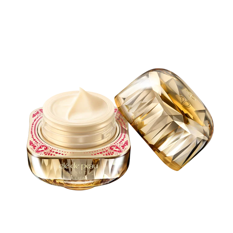 The iconic age-defying night cream reimagined for Lunar New Year.